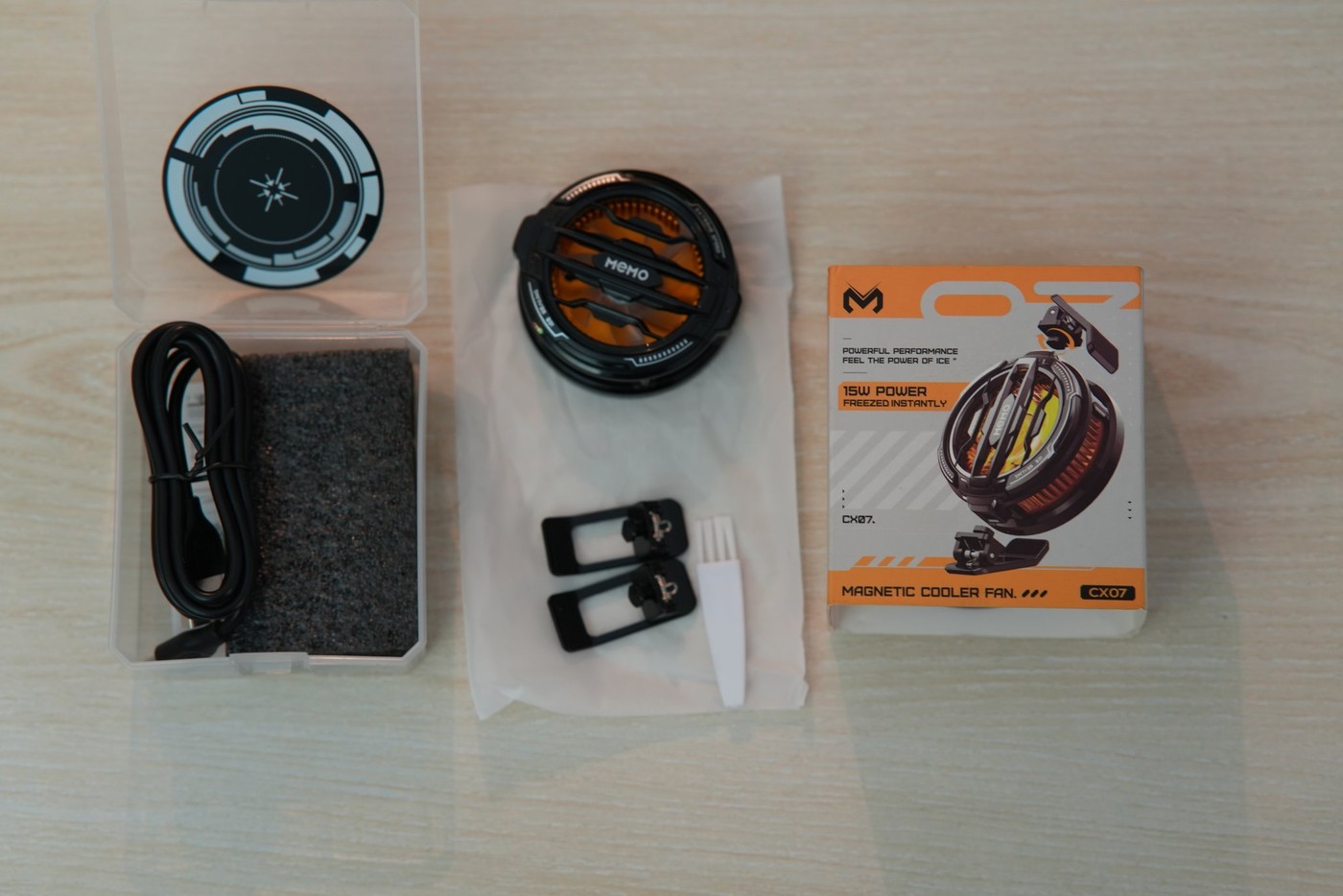 Memo CX07 Magnetic Phone Cooler Fan