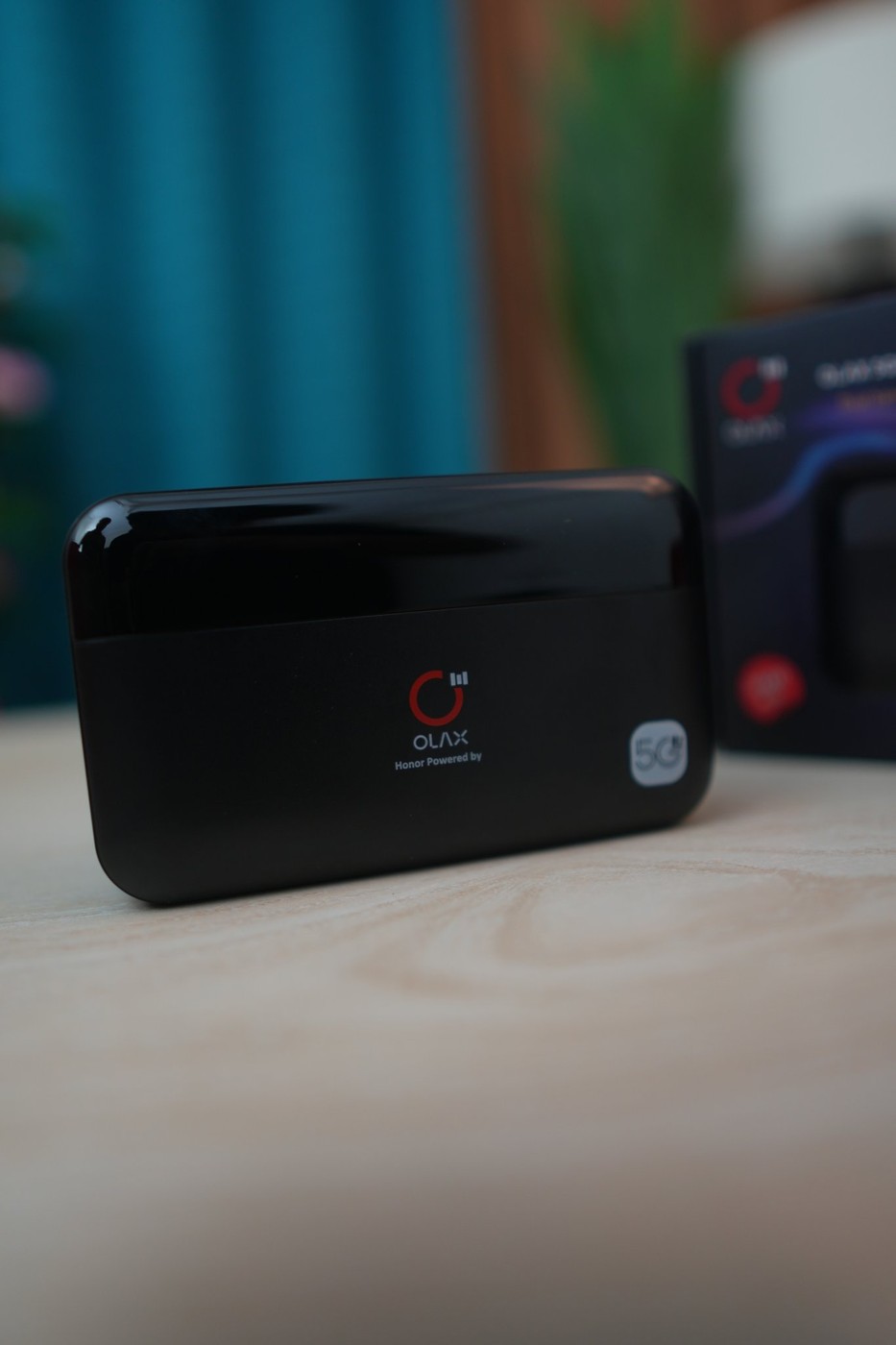 OLAX M100 Pocket WiFi Router + Power Bank 10000mAh (4G SIM, Dual Band)