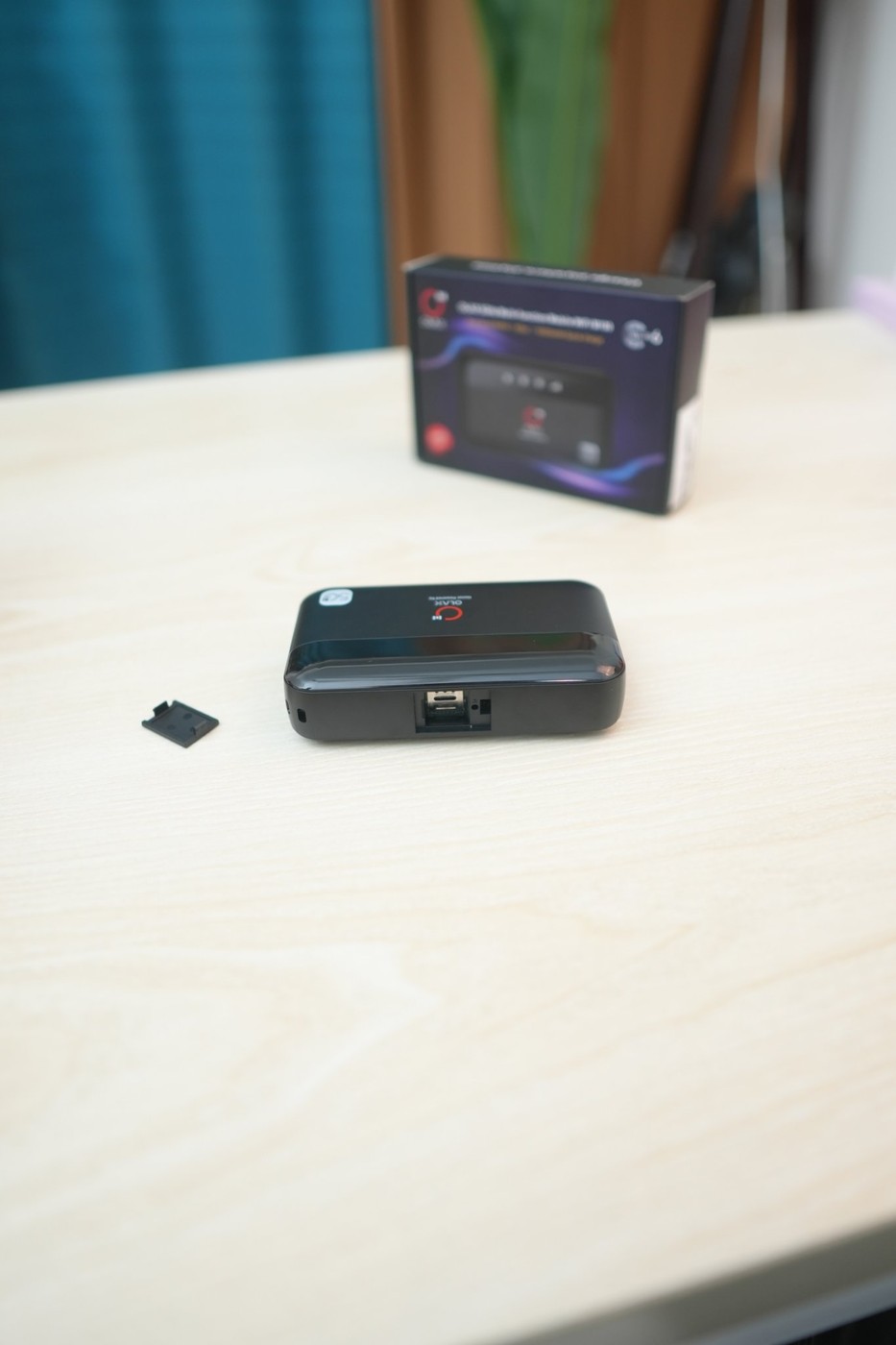 OLAX M100 Pocket WiFi Router + Power Bank 10000mAh (4G SIM, Dual Band)
