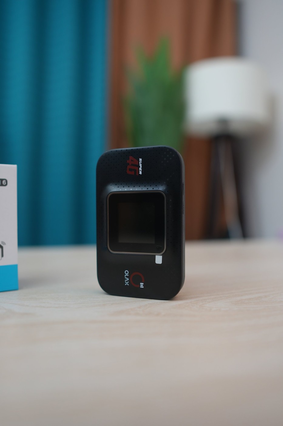 OLAX MF982 4G+ LTE Pocket WiFi Router (LCD Display, Dual SIM)